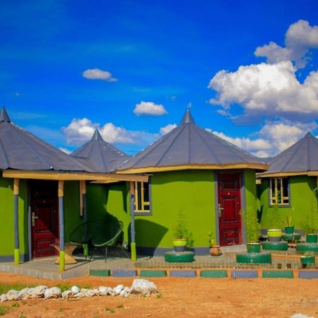 Amanya 3-Bedroom Hut アンボセリ エクステリア 写真