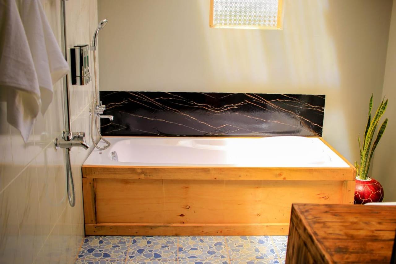 Amanya 3-Bedroom Hut アンボセリ エクステリア 写真