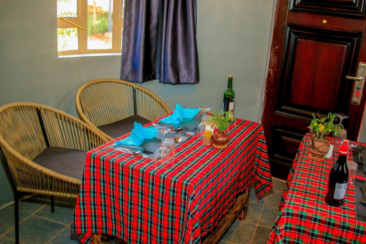 Amanya 3-Bedroom Hut アンボセリ エクステリア 写真