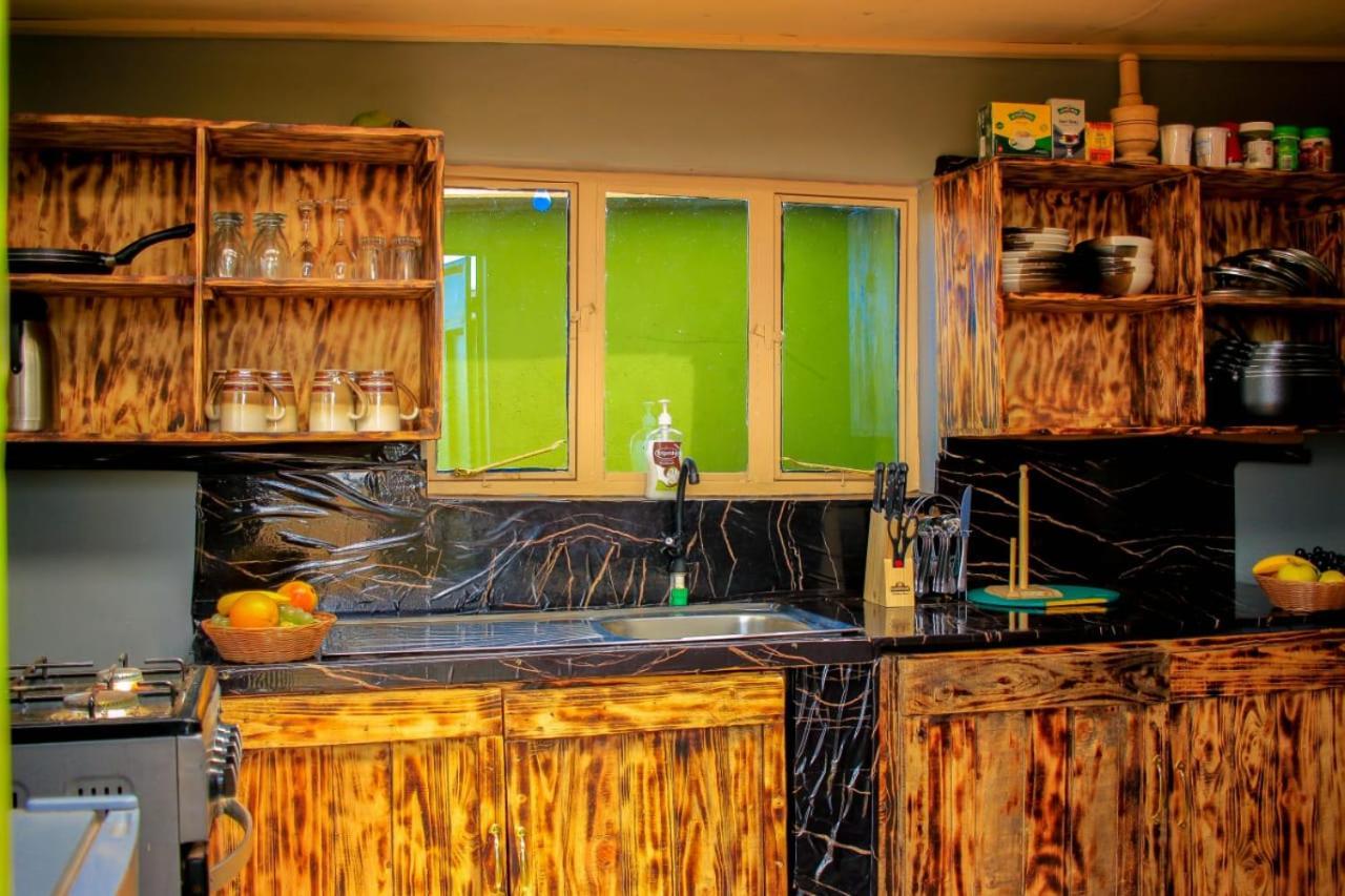 Amanya 3-Bedroom Hut アンボセリ エクステリア 写真